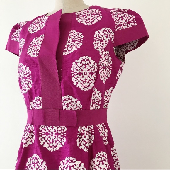 CAROLINA HERRERA | Silk Paisley Sheath Dress - Picture 3 of 8